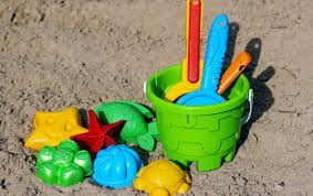 The Ultimate Guide to Beach Toys for Kids: Fun in the Sun!