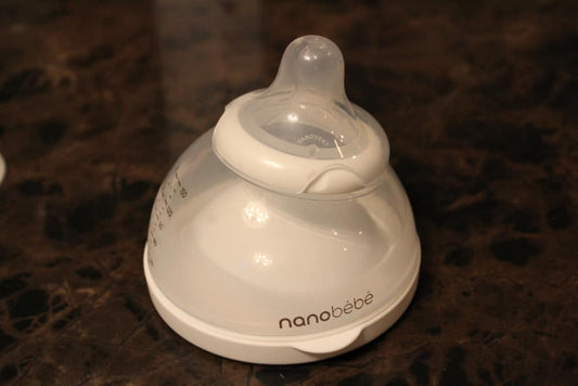 Bottles for Breastfed Babies: Choosing the Right Option for Your Little One